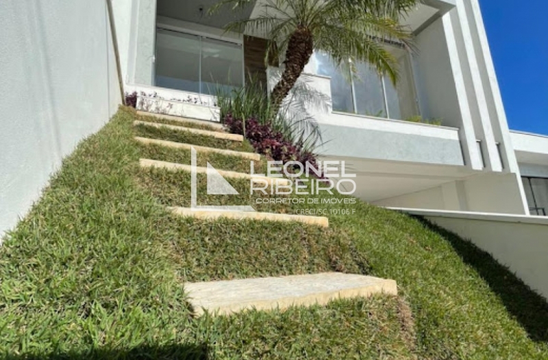 Sobrado Moderno Pronto para morar no Bairro Capitais em Timb�