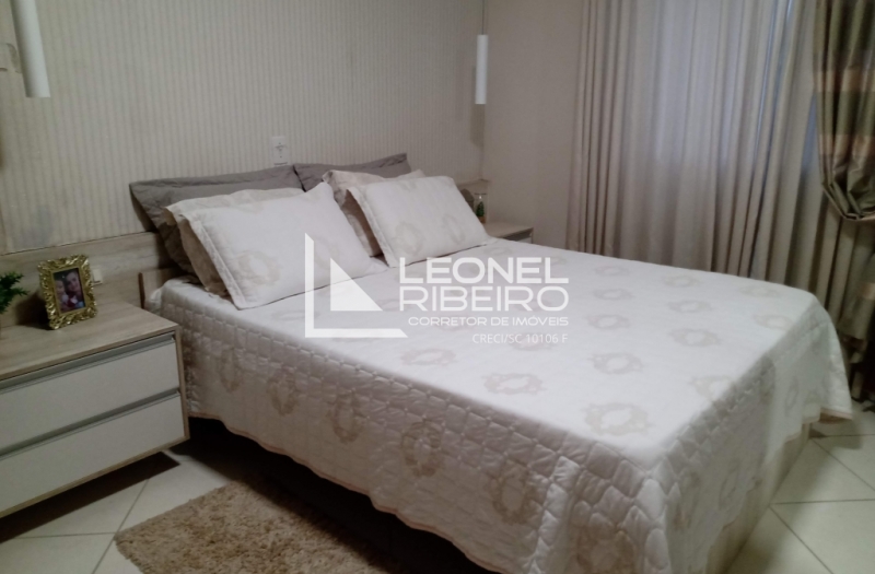 Apartamento com 3 dormit�rios no bairro Padre Martinho Stein.