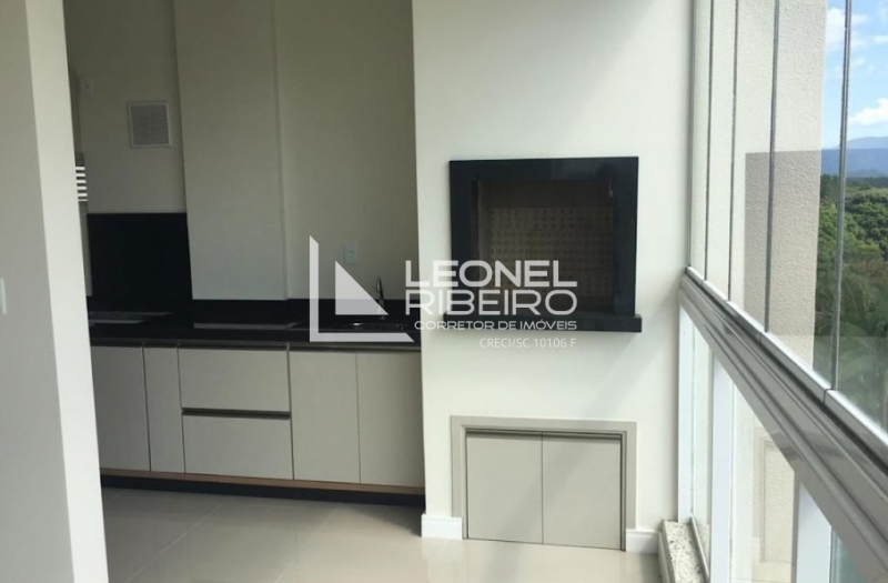 Apartamento alto padr�o semi mobiliado com 3 su�tes no bairro das Na��es/Timb�