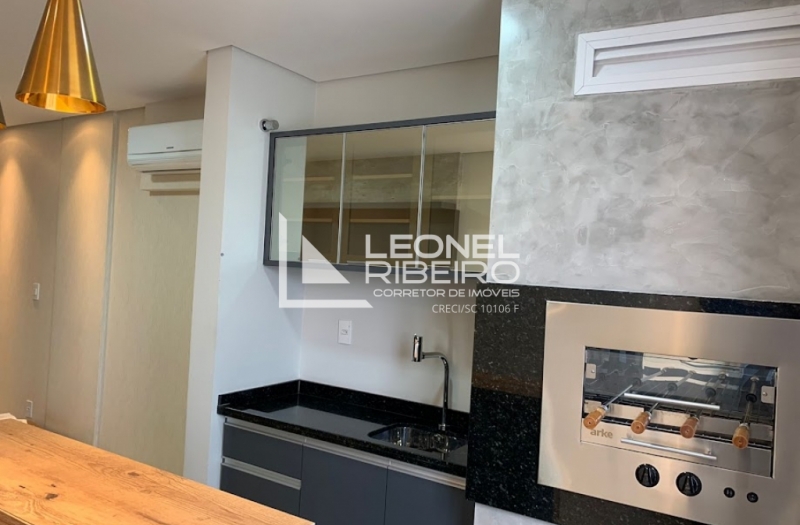 Apartamento mobiliado pr�ximo ao Centro de Timb�.