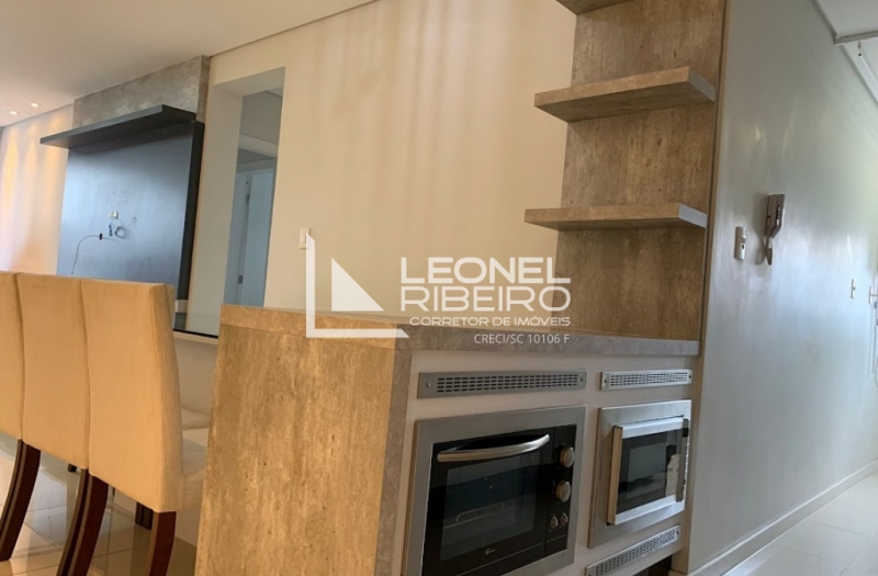 Apartamento mobiliado pr�ximo ao Centro de Timb�.