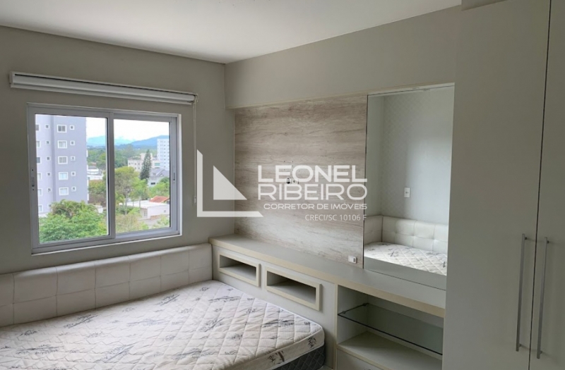 Apartamento mobiliado pr�ximo ao Centro de Timb�.