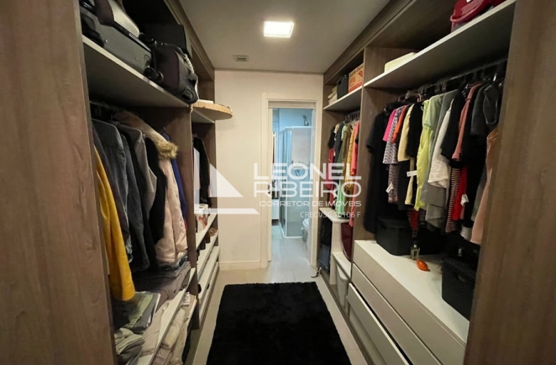 Apartamento alto padr�o semi mobiliado a poucos metros do Centro de Timb�.