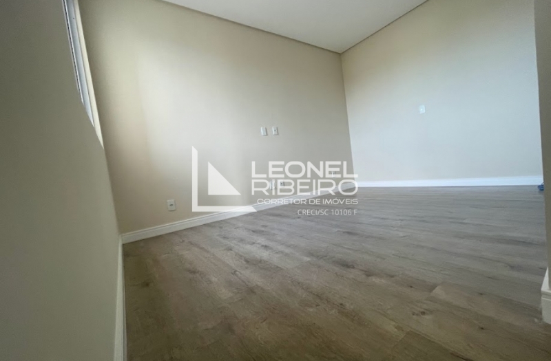 Apartamento alto padr�o semi mobiliado com 3 su�tes no bairro das Na��es/Timb�