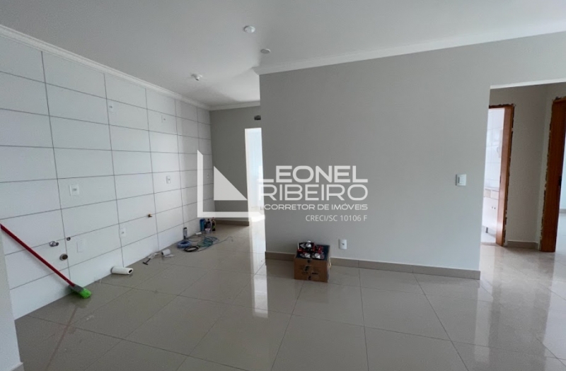 Apartamento Novo em �tima localiza��o no bairro das Na��es - Timb�/SC