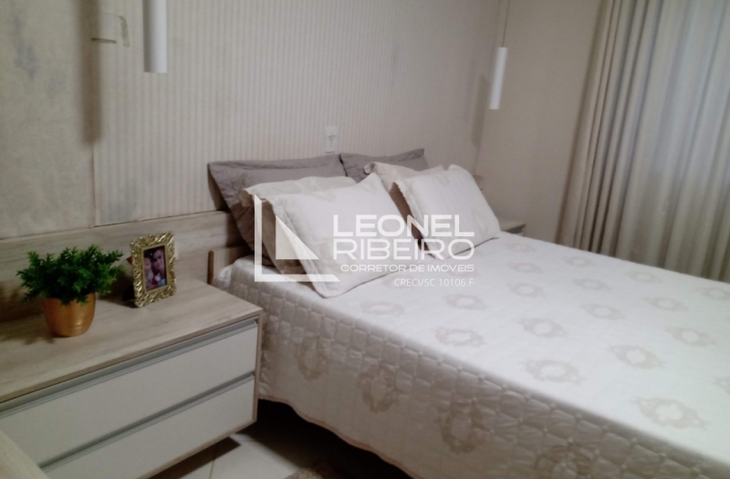 Apartamento com 3 dormit�rios no bairro Padre Martinho Stein.