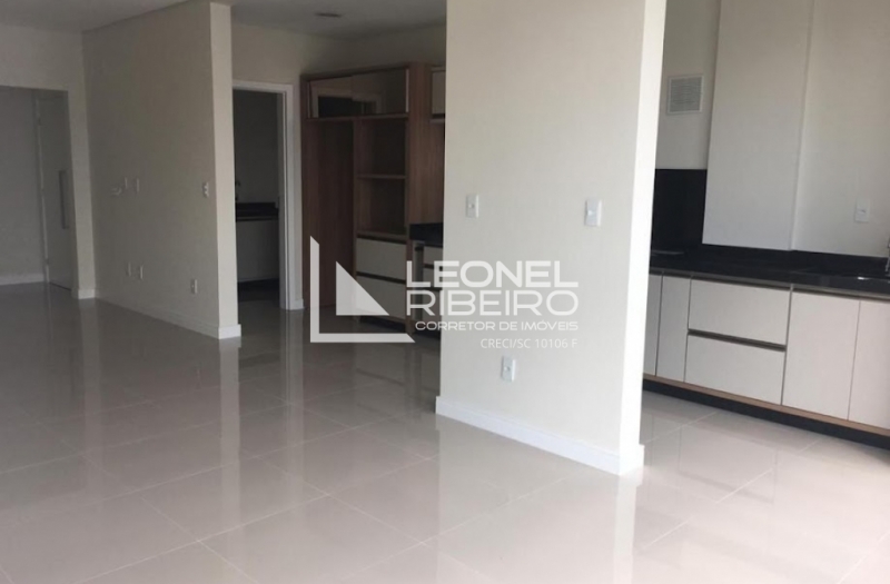 Apartamento alto padr�o semi mobiliado com 3 su�tes no bairro das Na��es/Timb�