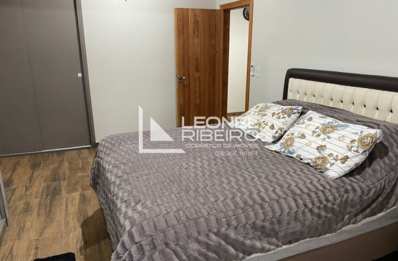 S�tio Encantador em Timb�.