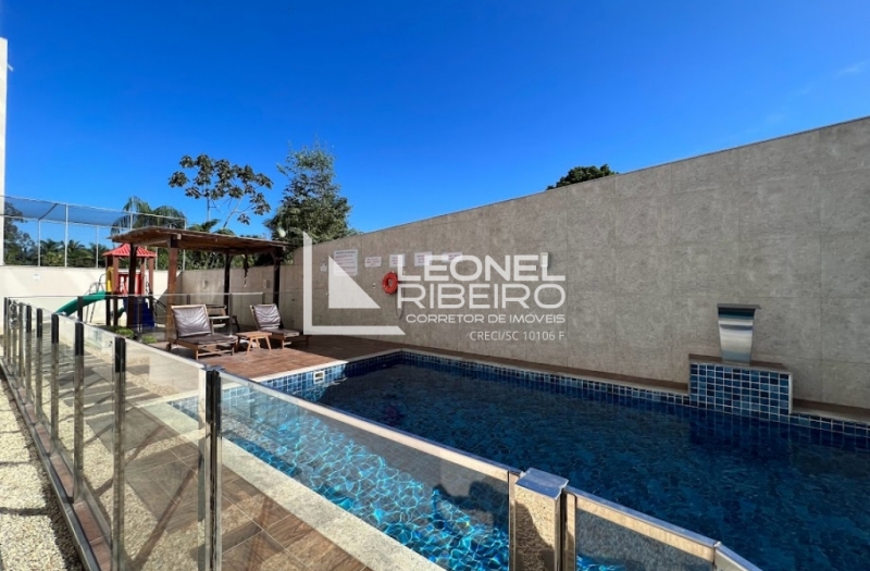 Apartamento alto padr�o semi mobiliado com 3 su�tes no bairro das Na��es/Timb�