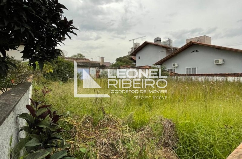 Terreno no centro da cidade