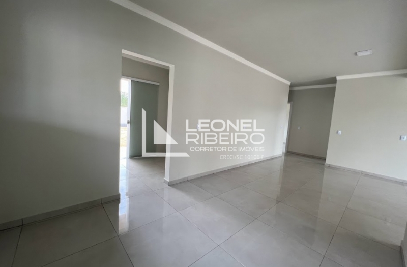 Casa nova em Rio dos Cedros no bairro Divin�ia.