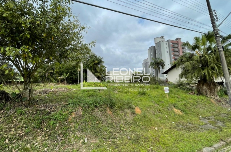 Terreno Plano em �tima Localiza��o