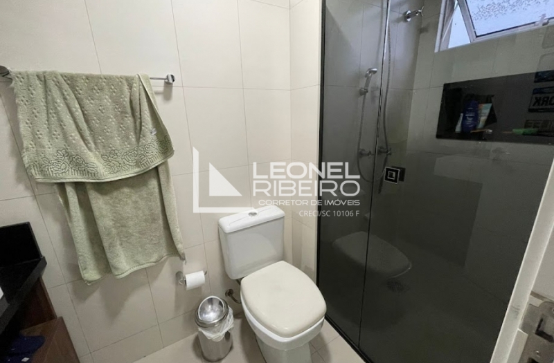 Apartamento alto padr�o semi mobiliado a poucos metros do Centro de Timb�.