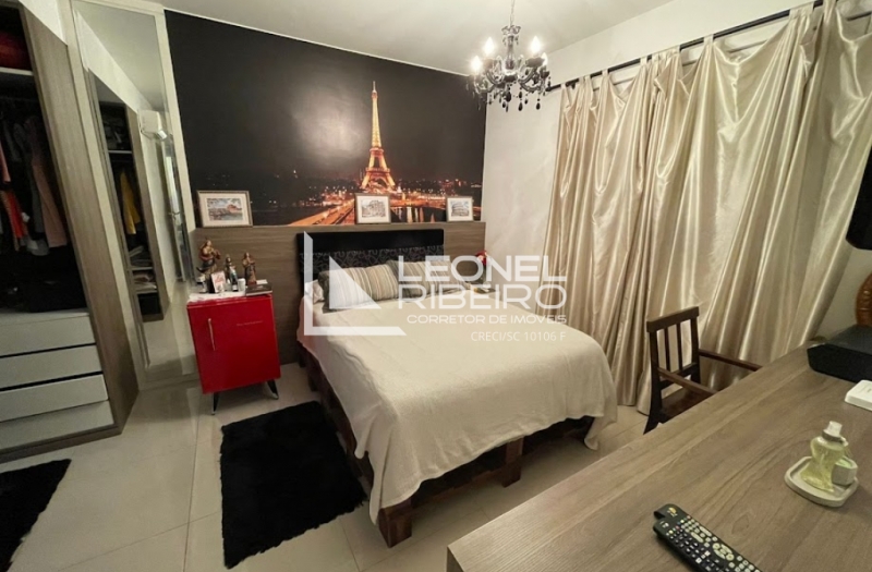 Apartamento alto padr�o semi mobiliado a poucos metros do Centro de Timb�.