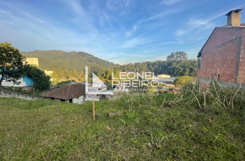Terreno pronto para Construir no Bairro Pomeranos.