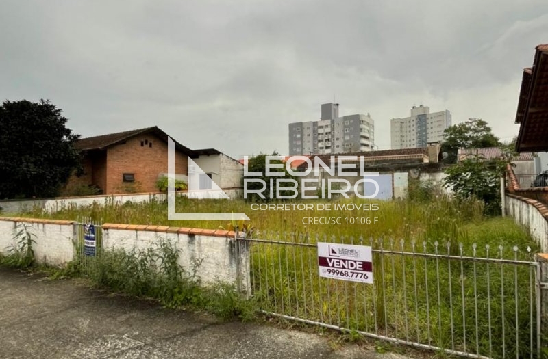 Terreno no centro da cidade