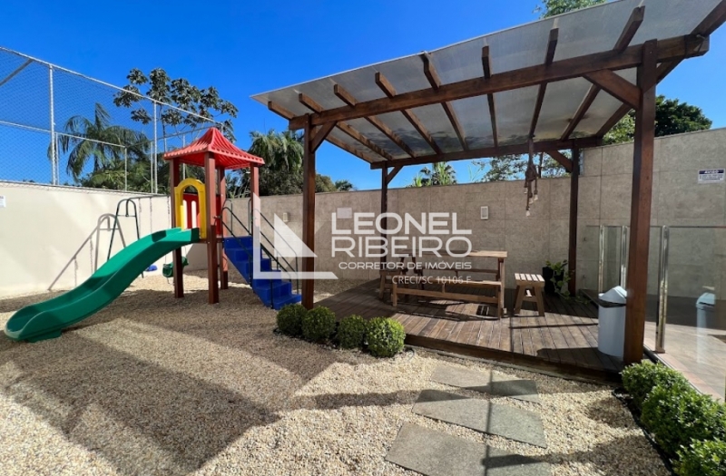 Apartamento alto padr�o semi mobiliado com 3 su�tes no bairro das Na��es/Timb�