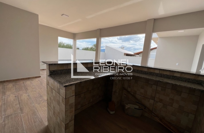 Casa nova em Rio dos Cedros no bairro Divin�ia.