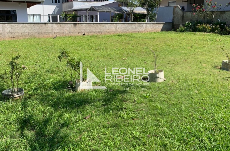 Terreno em �tima localiza��o no bairro G�vea na cidade de Rodeio.