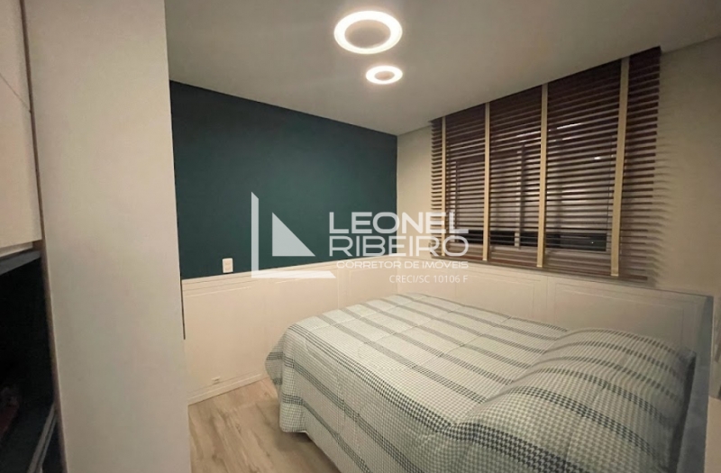 Apartamento Alto Padr�o em Andar Alto  a Poucos Metros do Centro 100% Mobiliado