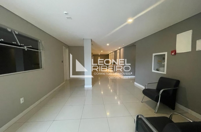 Apartamento mobiliado pr�ximo ao Centro de Timb�.