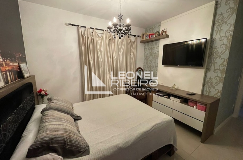 Apartamento alto padr�o semi mobiliado a poucos metros do Centro de Timb�.