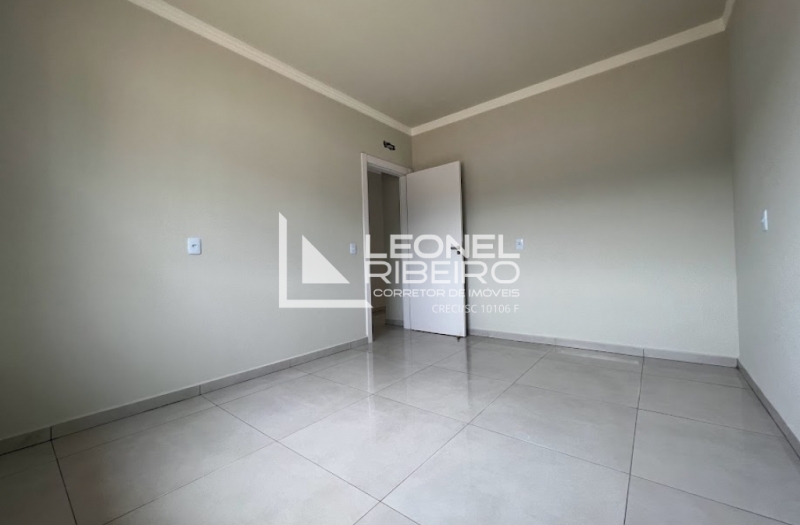 Casa nova em Rio dos Cedros no bairro Divin�ia.