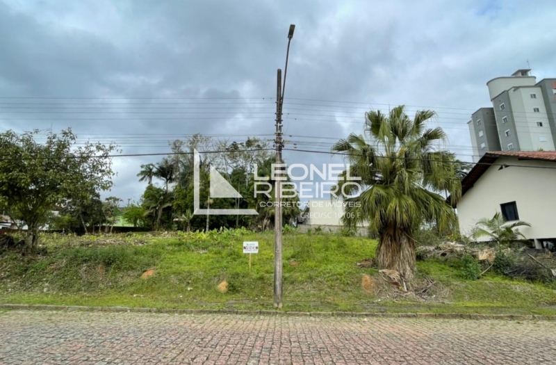 Terreno Plano em �tima Localiza��o