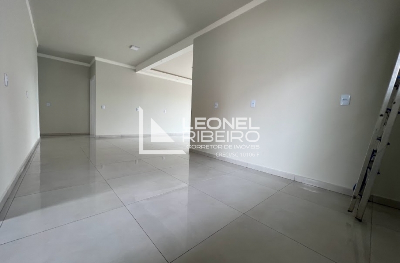 Casa nova em Rio dos Cedros no bairro Divin�ia.